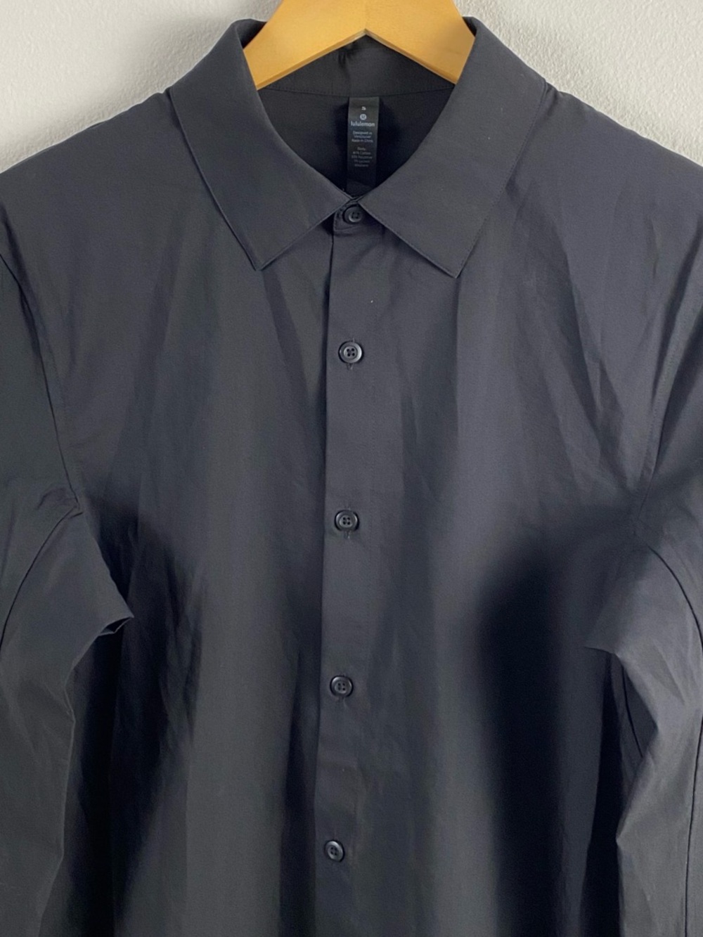 Lululemon Down To The Wire Long Sleeve Button Front Shirt | Slim Fit | Black - Picture 3 of 15